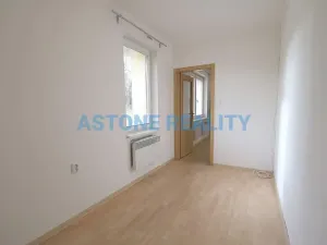 Pronájem bytu 2+kk, Úvaly, Husova, 38 m2