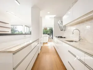 Prodej rodinného domu, Moravany, V Jámách, 382 m2