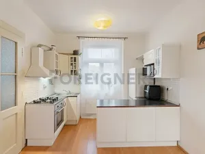 Prodej bytu 2+kk, Praha, 5. května, 51 m2