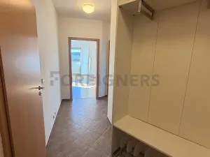 Pronájem bytu 2+kk, Praha, Komořanská, 61 m2