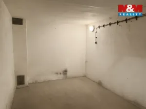 Pronájem garáže, Kladno - Kročehlavy, Bellevue, 16 m2