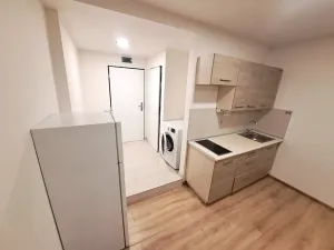 Pronájem bytu 1+kk, Praha - Radotín, Vrážská, 27 m2