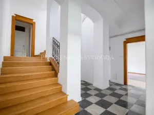 Prodej kanceláře, Mělník, Českolipská, 418 m2