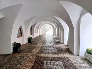 Prodej činžovního domu, Žatec, náměstí Svobody, 1500 m2