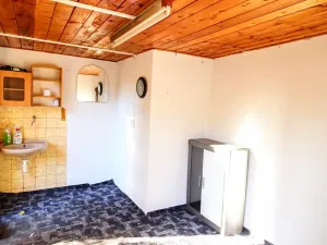 Pronájem chaty, Slaný, 16 m2
