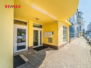 Pronájem kanceláře, Kladno, Osvoboz. pol. vězňů, 183 m2