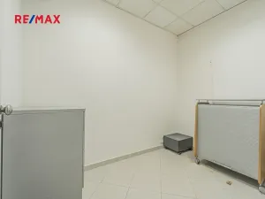 Pronájem kanceláře, Kladno, Osvoboz. pol. vězňů, 183 m2