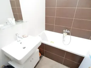 Pronájem bytu 2+1, Praha - Malešice, Počernická, 61 m2