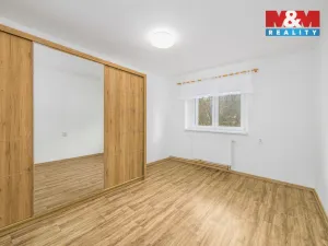 Prodej bytu 2+1, Chvaletice, 50 m2