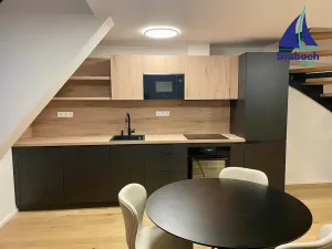 Prodej bytu 2+kk, Praha - Jinonice, Řeporyjská, 67 m2