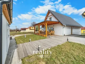 Prodej apartmánu, Jevišovka, 190 m2