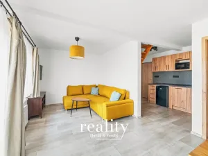 Prodej apartmánu, Jevišovka, 190 m2