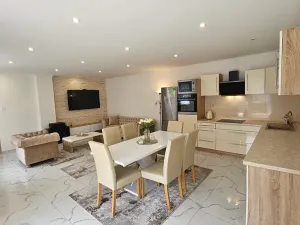 Prodej rodinného domu, Unhošť, Tyršovo náměstí, 93 m2