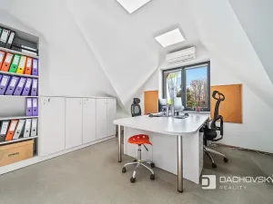 Prodej kanceláře, Pardubice, K Dolíčku, 374 m2