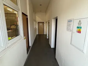 Pronájem výrobních prostor, Praha - Horní Počernice, Náchodská, 600 m2