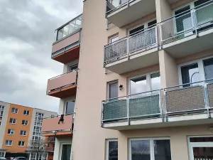 Pronájem bytu 1+kk, Pardubice, Jozefa Gabčíka, 38 m2