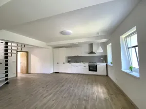 Pronájem bytu 4+kk, Rostěnice-Zvonovice, 111 m2