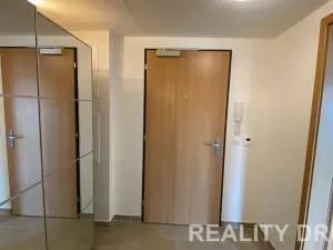 Pronájem bytu 2+kk, Praha - Stodůlky, Petržílkova, 46 m2