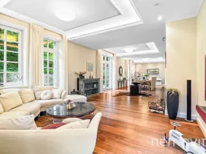 Prodej vily, Praha - Dejvice, V Šáreckém údolí, 459 m2