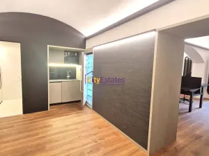 Prodej kanceláře, Praha - Smíchov, Janáčkovo nábřeží, 135 m2