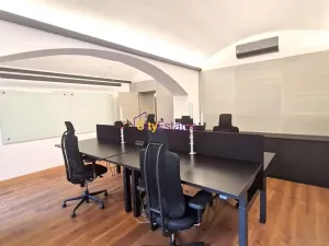 Prodej kanceláře, Praha - Smíchov, Janáčkovo nábřeží, 135 m2