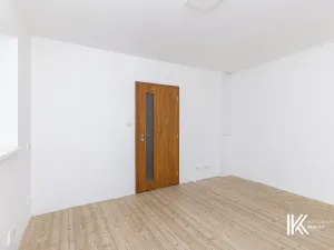 Pronájem kanceláře, Pardubice, Chrudimská, 149 m2