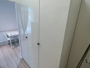 Pronájem bytu 1+kk, Praha - Vysočany, Poděbradská, 25 m2