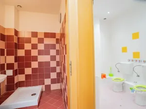 Pronájem obchodního prostoru, Praha - Hlubočepy, Hlubočepská, 104 m2