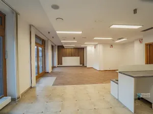 Prodej obchodního prostoru, Praha - Hlubočepy, Hlubočepská, 104 m2