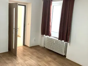 Pronájem bytu 1+1, Sedlčany, Církvičská, 31 m2