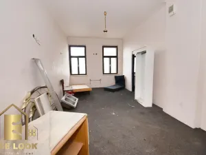 Prodej restaurace, Solnice, Masarykovo náměstí, 1021 m2