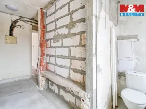 Prodej bytu 2+1, Ostrov, Myslbekova, 63 m2