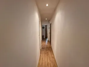 Pronájem bytu 3+1, Praha - Petrovice, Rezlerova, 70 m2