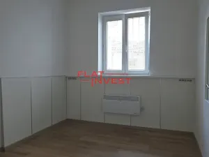 Pronájem bytu 2+kk, Praha - Žižkov, Milíčova, 37 m2