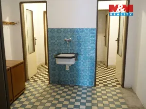 Prodej rodinného domu, Kostelec nad Černými lesy - Kostelec nad Černými Lesy, Pražská, 450 m2