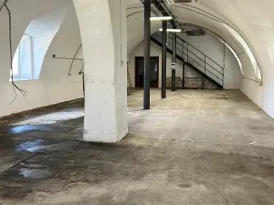 Pronájem skladu, Hajany, 900 m2