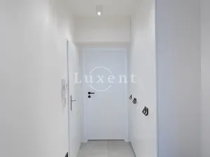 Pronájem bytu 2+kk, Praha - Vinohrady, náměstí Jiřího z Poděbrad, 60 m2