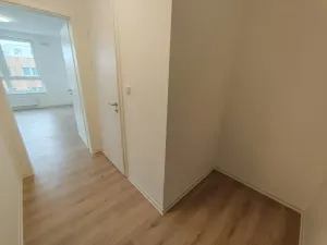 Pronájem bytu 1+kk, Praha - Ruzyně, Stočesova, 39 m2
