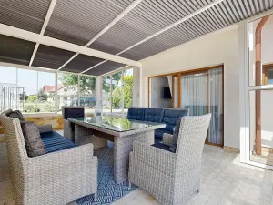 Prodej rodinného domu, Praha - Pitkovice, Žampiónová, 190 m2