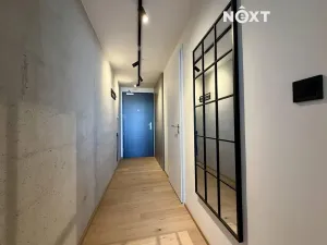 Pronájem bytu 1+kk, Praha - Vysočany, Kolbenova, 38 m2