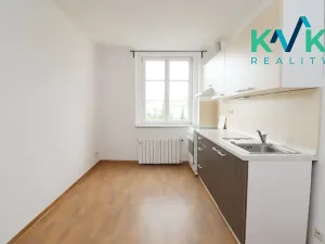 Pronájem bytu 1+1, Ostrov, Hroznětínská, 38 m2