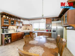Prodej rodinného domu, Praha - Újezd nad Lesy, Svojšická, 242 m2