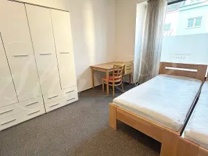 Pronájem bytu 4+1, Brno - Komárov, Komárovské nábřeží, 18 m2