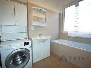 Pronájem bytu 3+1, Liberec, Husova, 83 m2