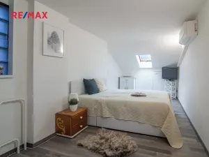 Prodej rodinného domu, Milovice, 249 m2