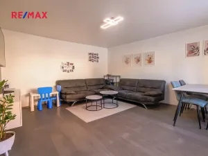 Prodej rodinného domu, Miroslav, Kostelní, 210 m2