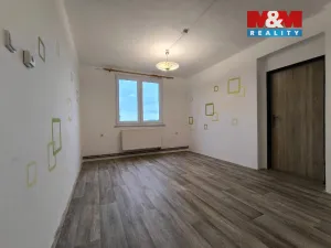 Prodej bytu 2+1, Bušanovice - Želibořice, 56 m2