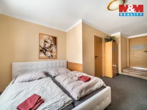 Pronájem restaurace, Domažlice - Dolejší Předměstí, Chrastavická, 300 m2