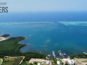 Prodej pozemku, Coxen Hole, Roatán, Honduras, 1148 m2