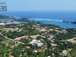 Prodej pozemku, French Harbour, Roatán, Honduras, 2428 m2